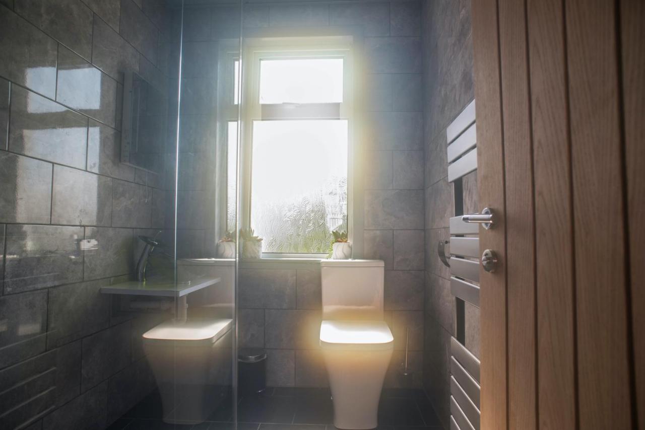 Luxury Super Central Cottage With A Hot Tub/ Gym Portree Exterior foto