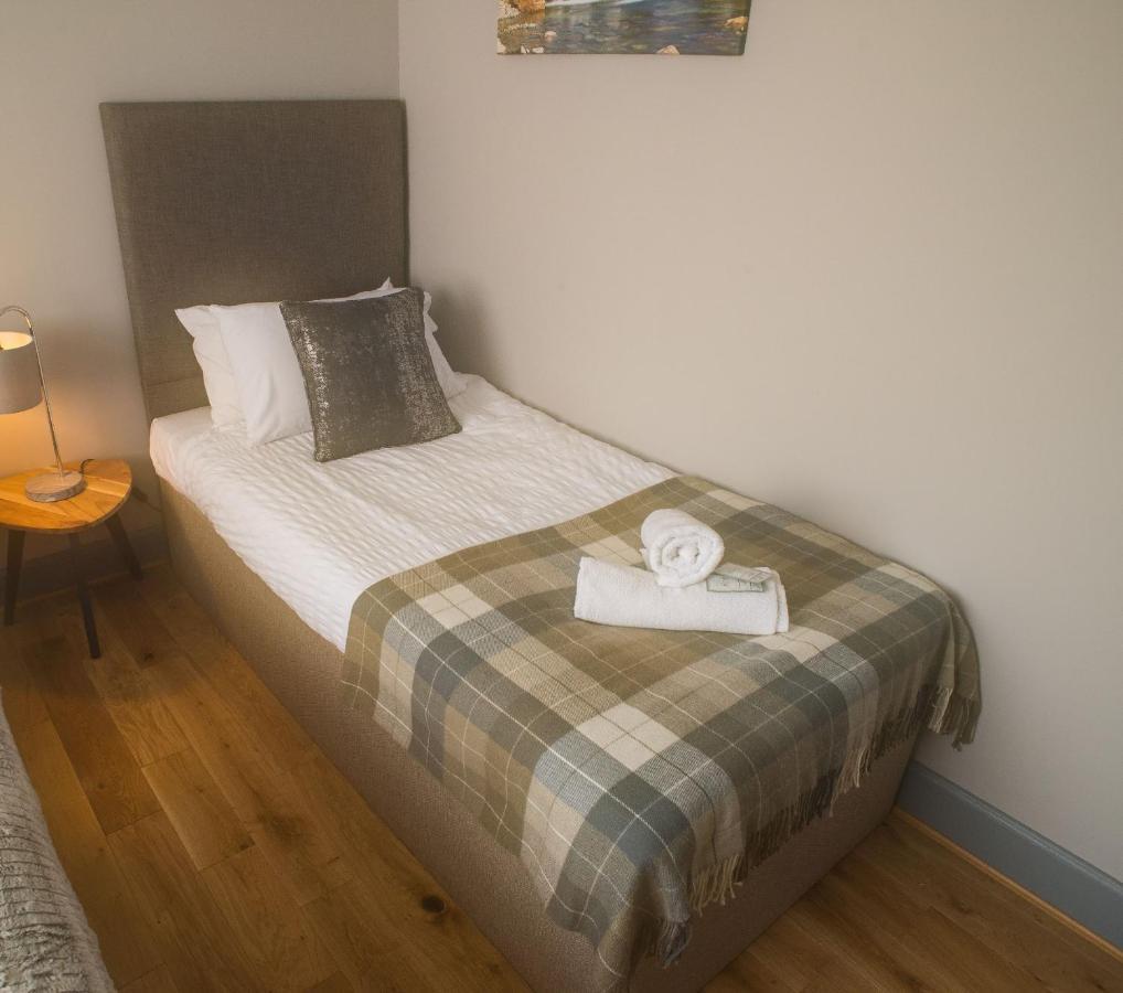 Luxury Super Central Cottage With A Hot Tub/ Gym Portree Exterior foto
